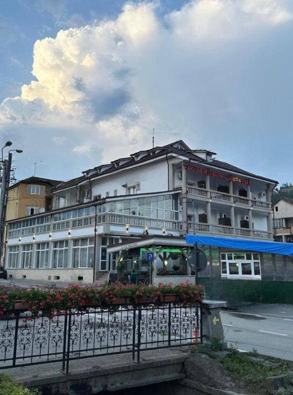 Pensiunea Balea Cîmpeni Exteriör bild